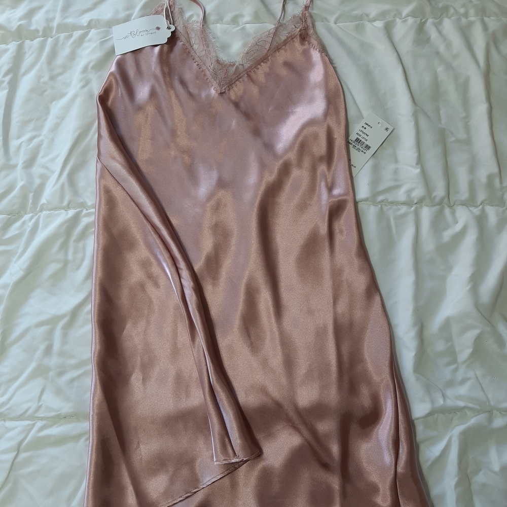 Silky Lace-Trim Chemise in Blush